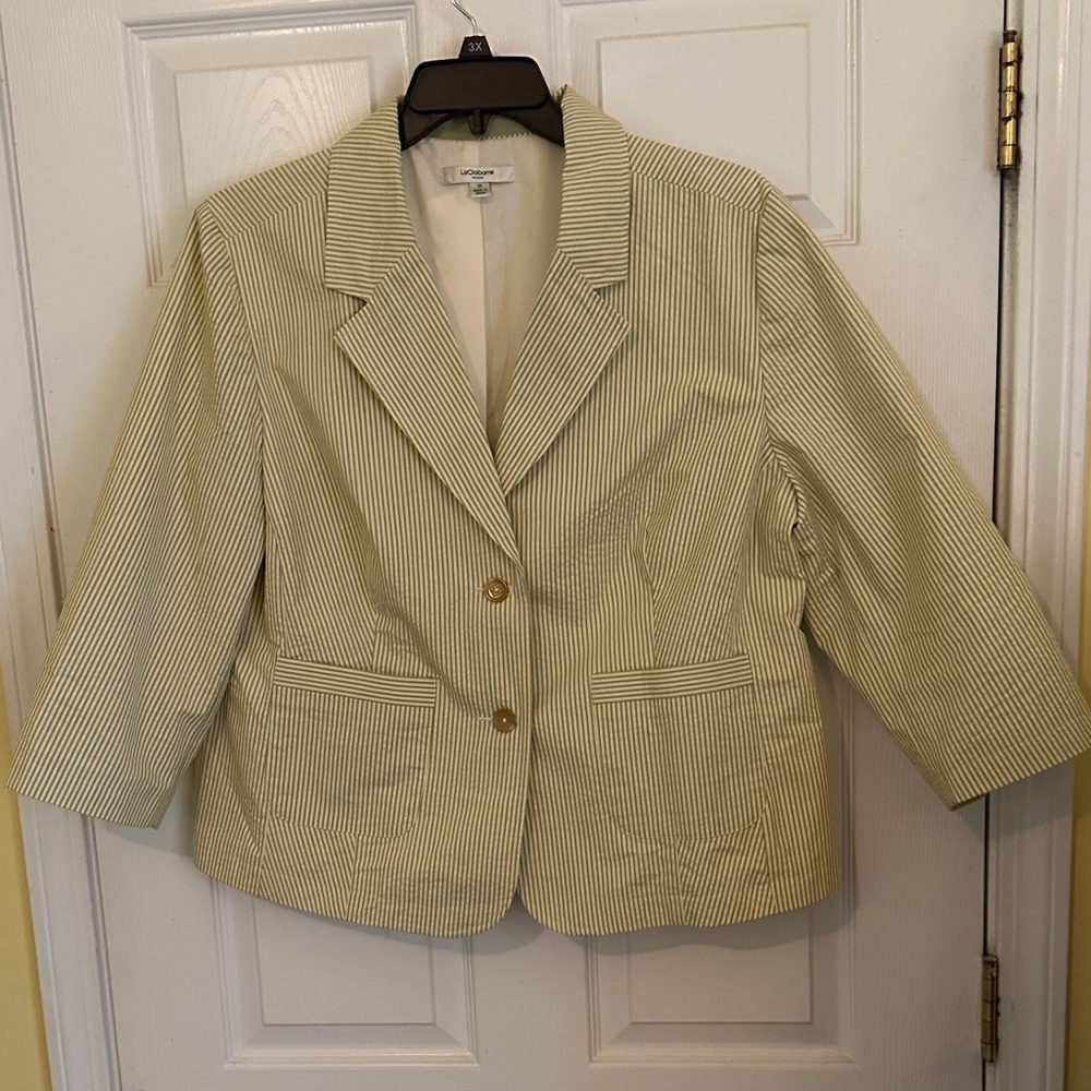 Liz Claiborne Green/Cream Pinstripe Blazer with Button.Closure.   Size 1X.